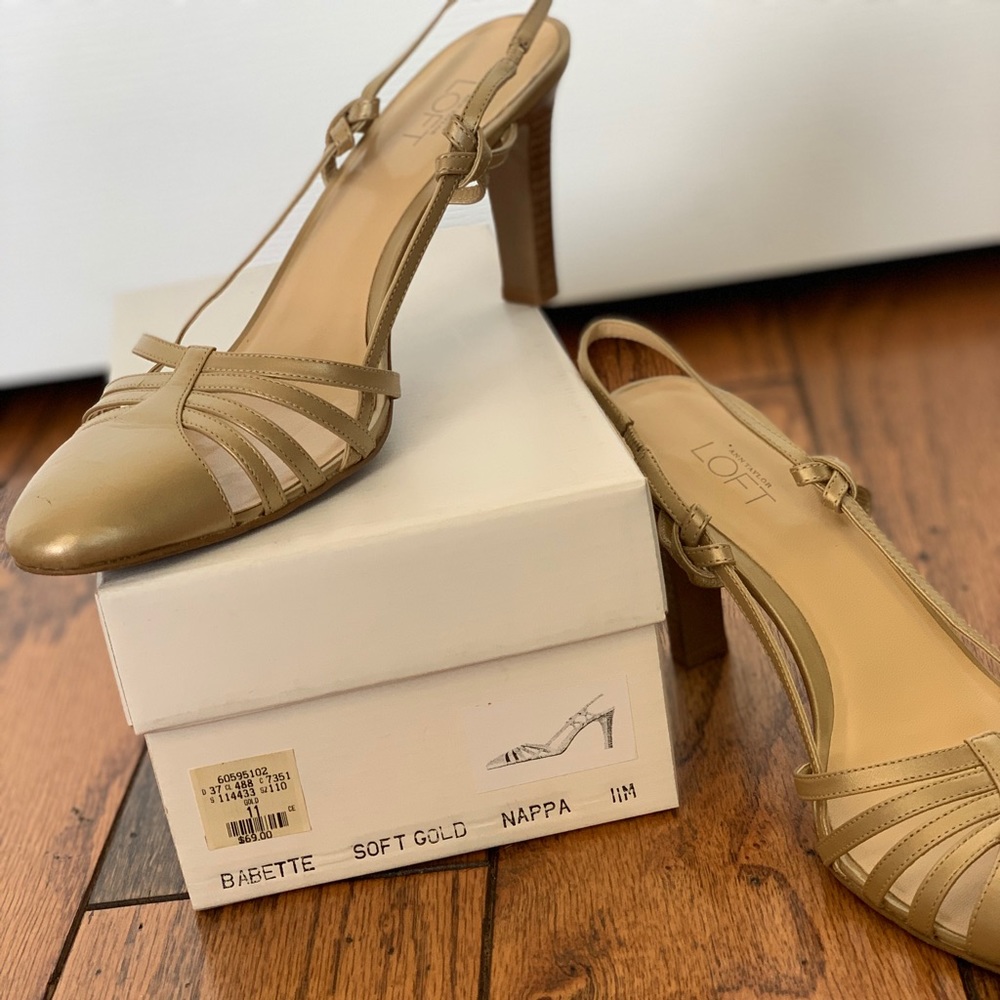Ann Taylor Loft Babette Gold Leather Wood Heels